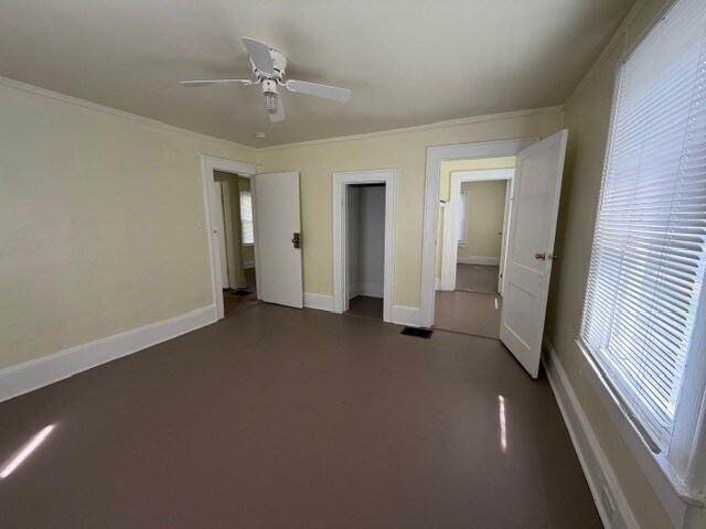 Building Photo - 2416 N Patterson Ave