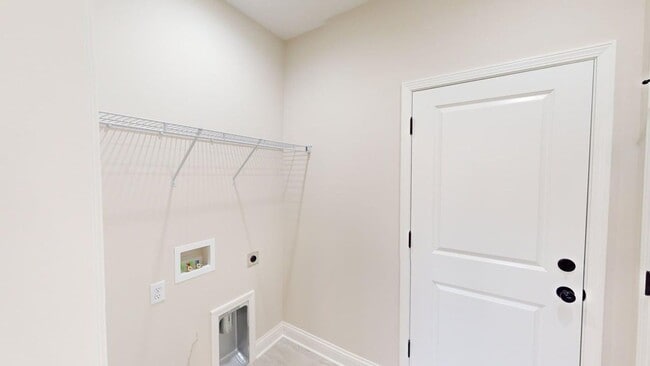 Building Photo - For Lease | Beautiful 3 Bedroom, 2 Bath Home in McClellan Crossing