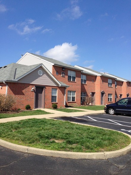 Primary Photo - South Pointe Townhomes