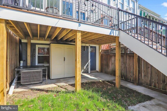 Building Photo - 416 Longfellow St NW