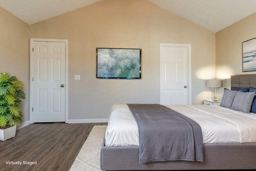 Building Photo - 425 Village Bluff Dr