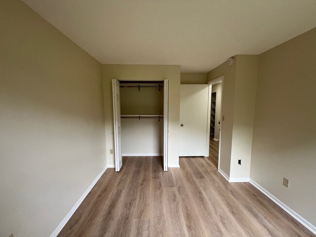 Building Photo - 7426 Lighthouse Point