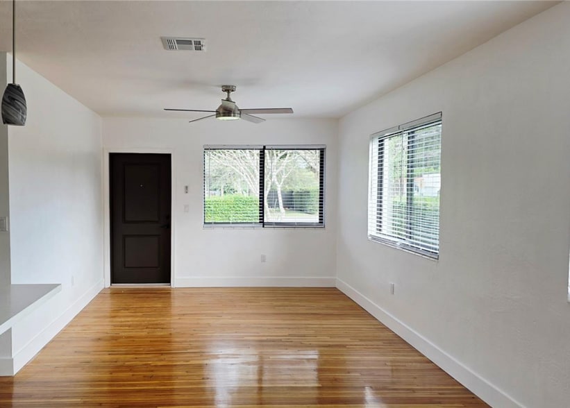 Building Photo - 2440 SW 64th Ave