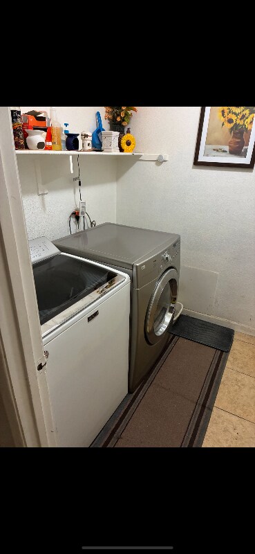 Building Photo - 16785 Baltic Ct