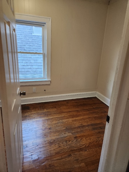 Building Photo - 9631 S Ave M