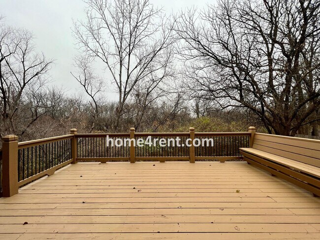 Building Photo - Beautiful Four Bedroom Home in Blue Valley...