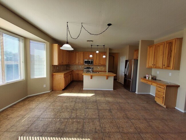 Building Photo - 43172 W Rio Bravo Dr
