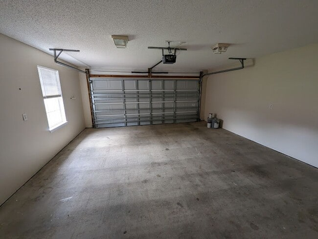 Building Photo - Three Bed Two Bath - Next to Magnolia School, Foley