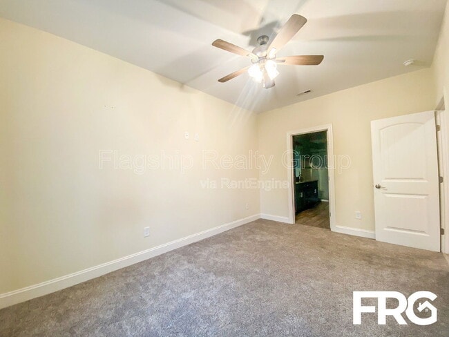 Building Photo - 1407 S Taylor St