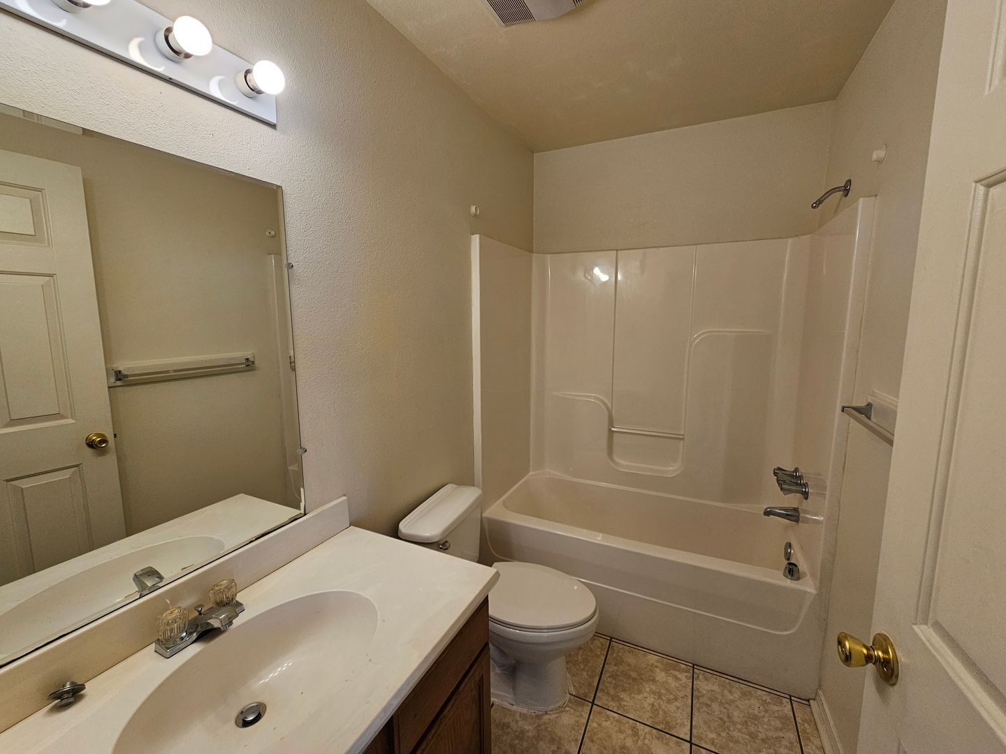 Building Photo - 1859 Brazil Ave