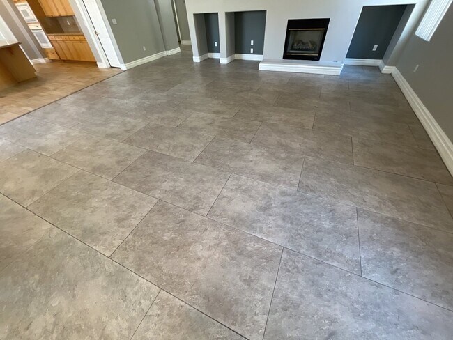 Building Photo - Stunning 2 story, 5-bedroom home in Rhodes Ranch