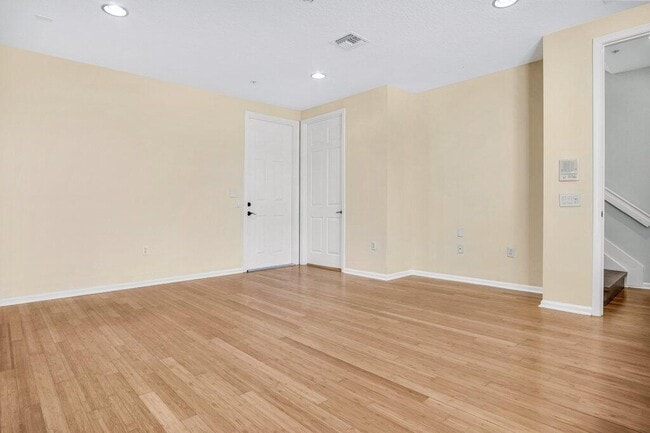 Building Photo - 1383 Piazza Pitti