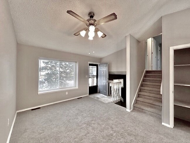 Building Photo - 3 Bedroom 1.5 Bath Home in Briargate with ...