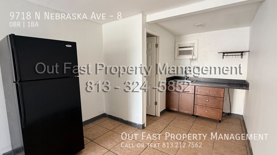 Building Photo - 9718 N Nebraska Ave