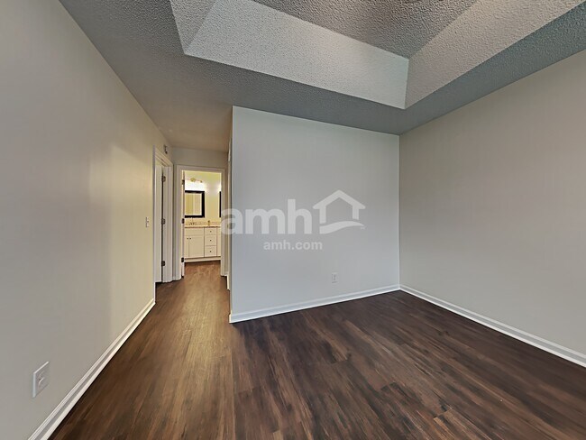 Building Photo - 161 Belle Grove Cir