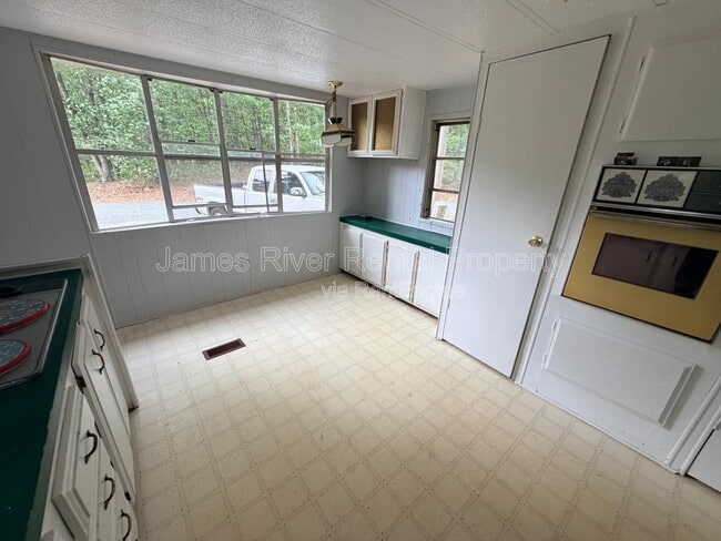 Building Photo - 27 Bonnydale Ln