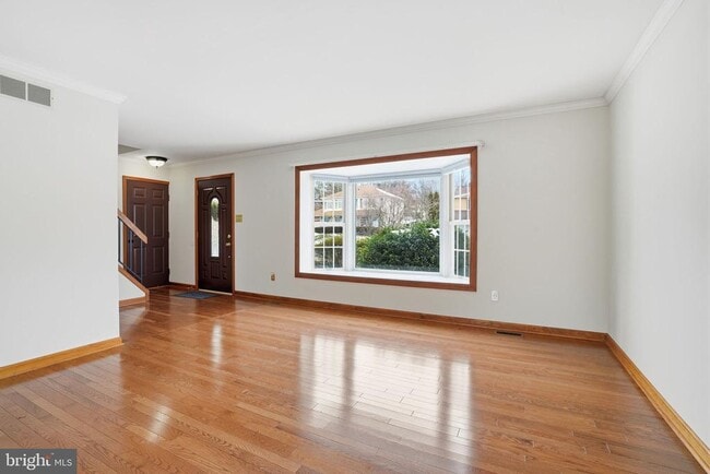 Building Photo - 56 Jasen Dr