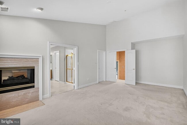 Building Photo - 7907 Turncrest Dr