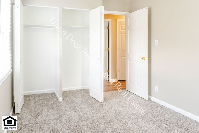 Building Photo - 3 bed 1 bath home on North Side of Fort Wayne