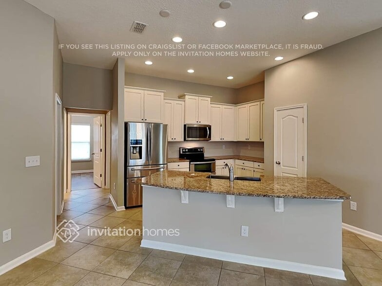 Building Photo - 375 Samara Lakes Pkwy