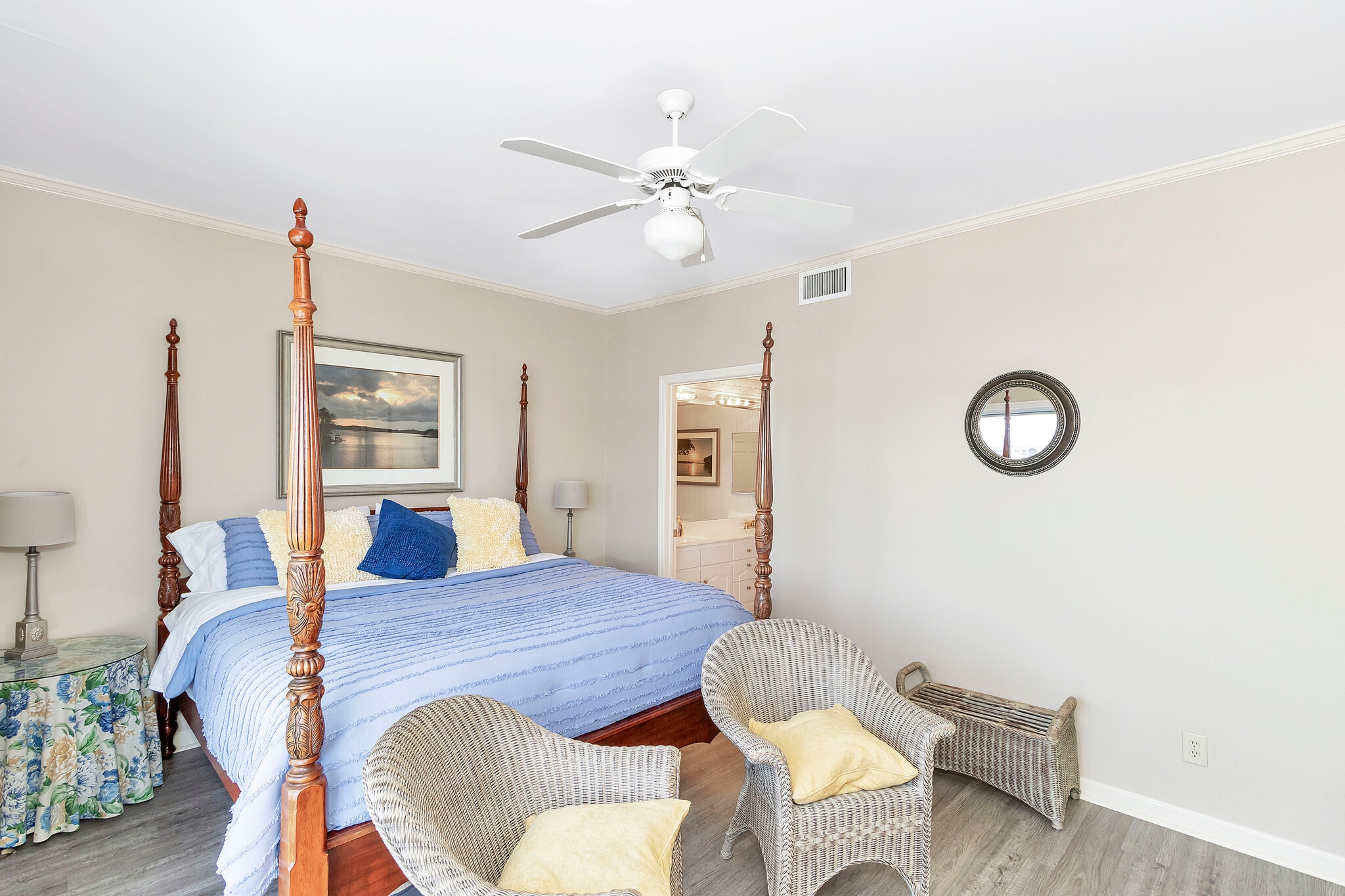 Building Photo - 203 Sunset Point Dr