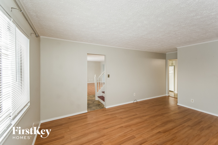 Building Photo - 4320 W 79th St