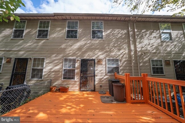 Building Photo - 60 N 46th St