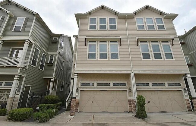 Primary Photo - 1241 Nelson Falls Ln