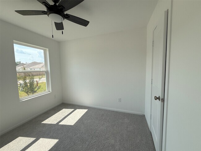 Building Photo - 10268 Prairie Dunes Ln