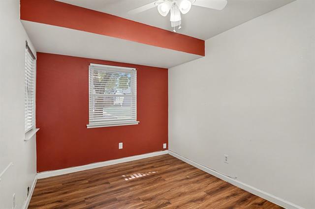 Building Photo - 1202 Crane Dr