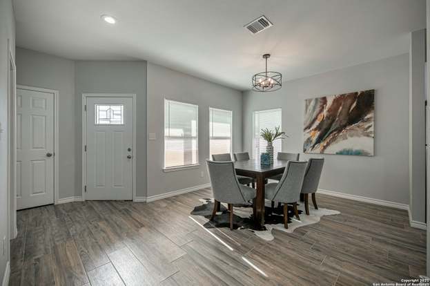 Building Photo - 310 Gabriel-