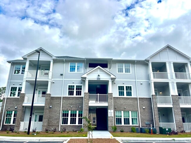 Building Photo - Garden Oaks Apartments