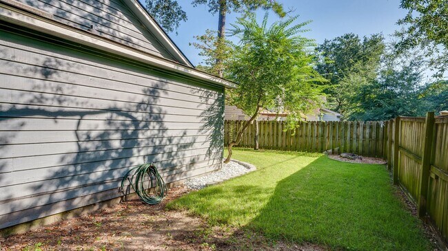 Building Photo - 3 bedroom 2 bathroom house in Chelsea Park...