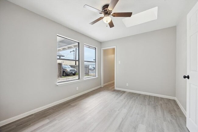 Building Photo - 5300 McCandless Street