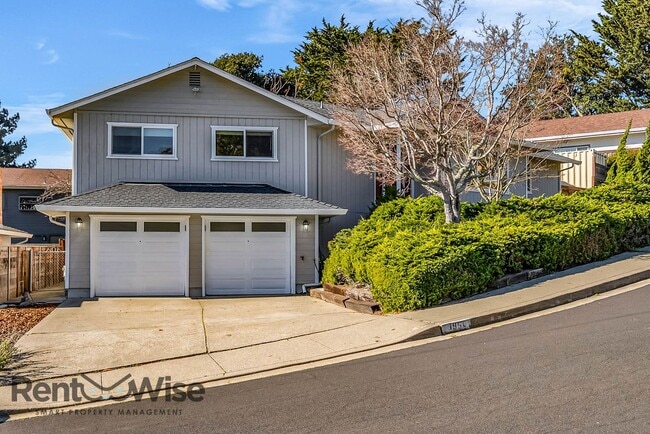 Building Photo - 1951 Heath Dr