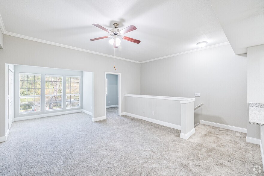 1BR, 1BA - 905SF - Welcome to Villas at St. Johns!