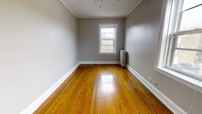 Building Photo - 232 Elmwood-2N