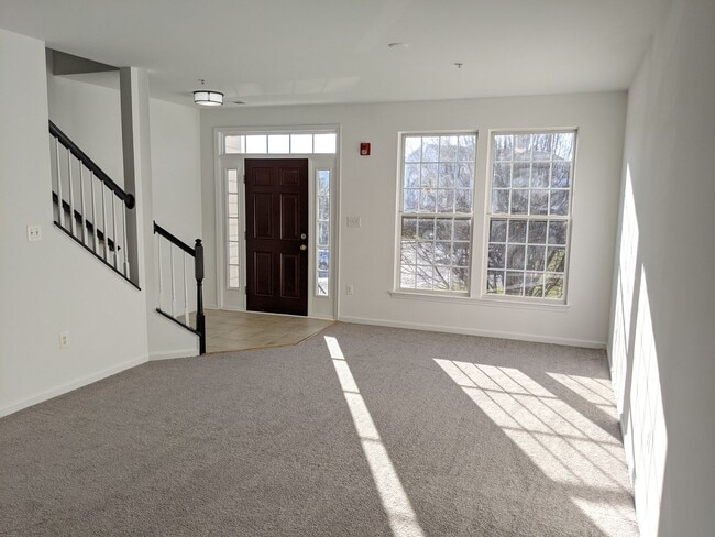 Building Photo - 6516 Daytona Ct