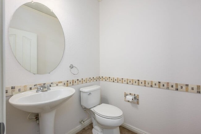 Building Photo - 40262 W Molly Ln