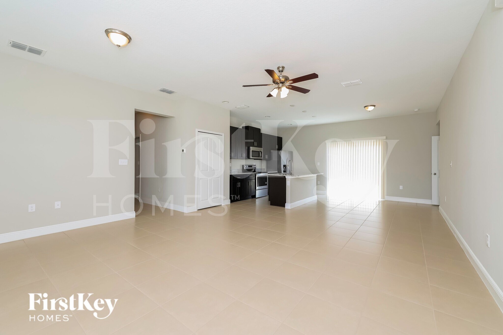 Building Photo - 650 Hudson Valley Dr