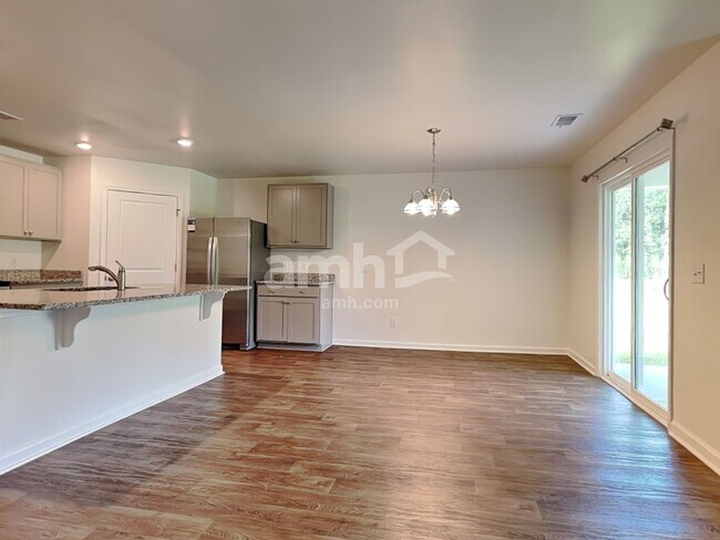 Building Photo - 118 Tobago Cir