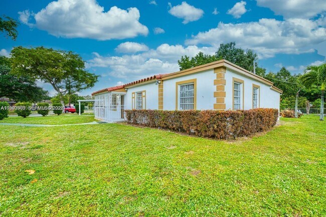 Building Photo - 13005 NW 8th Ave