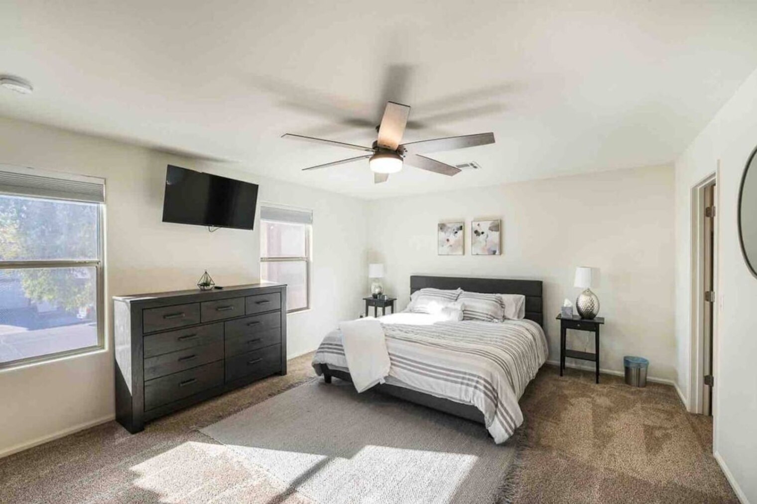 Building Photo - 10948 W Elm St