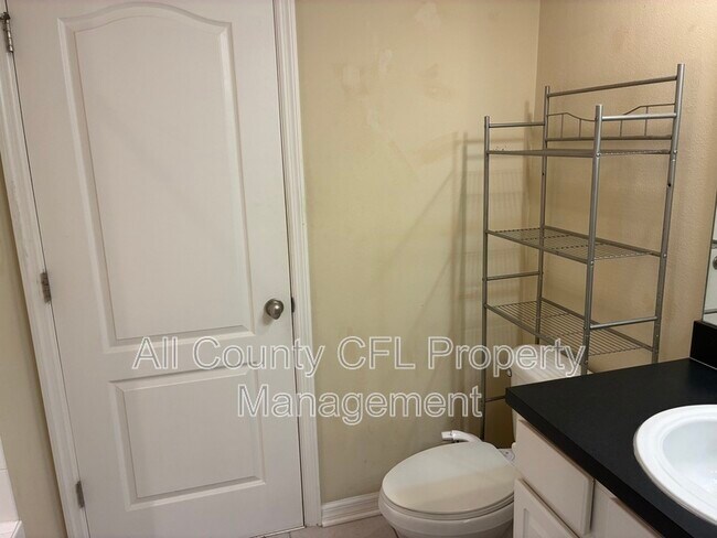 Building Photo - 13749 Lensdale Ln