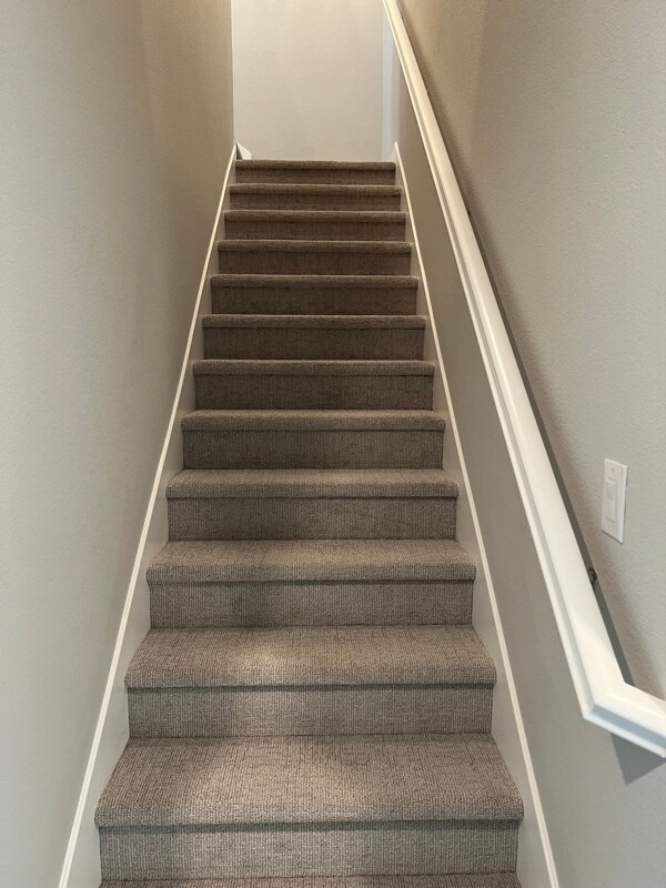 Building Photo - 3064 Vaughn Wy