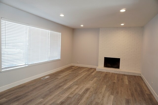 Building Photo - 831 Springwood Dr