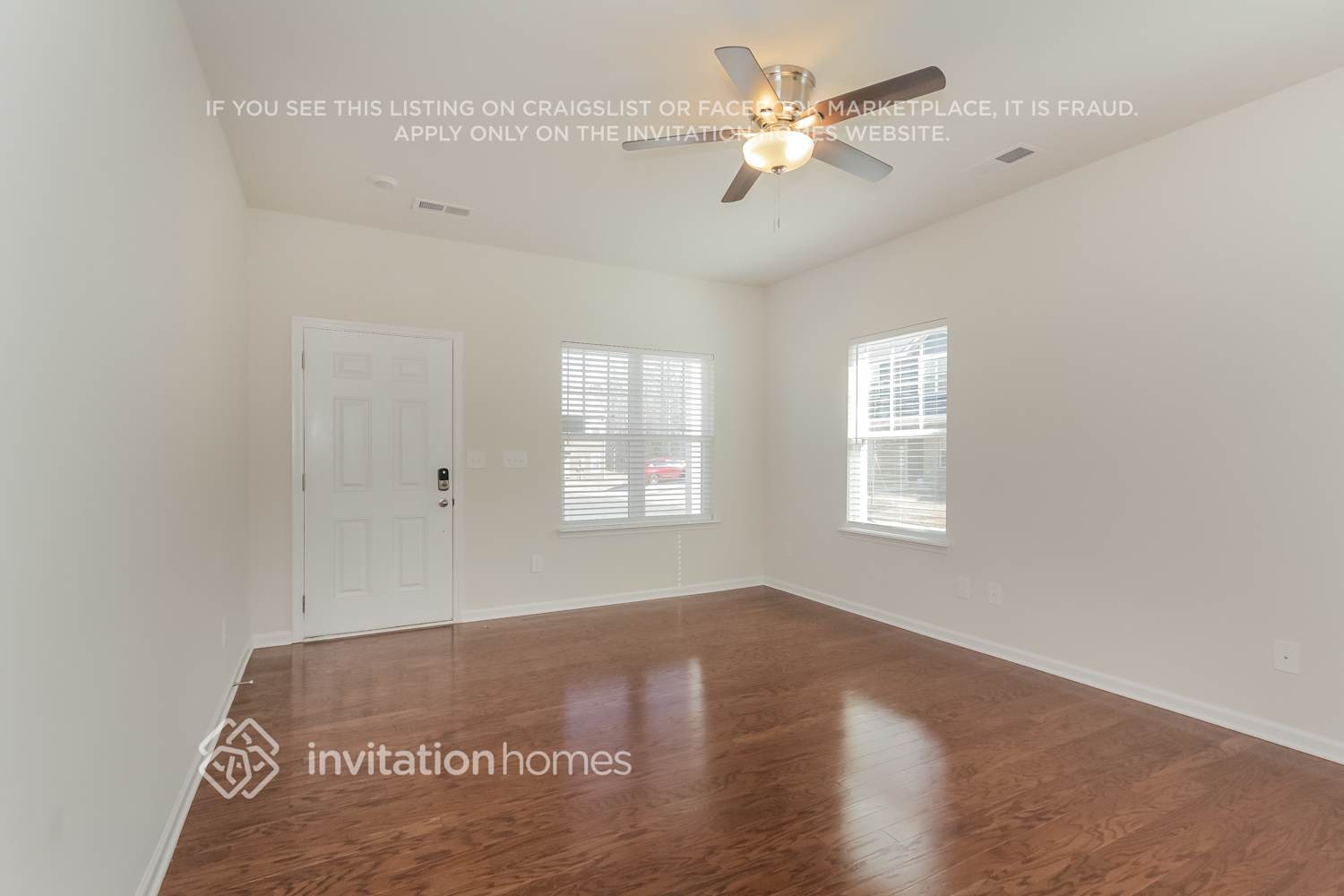 Building Photo - 9211 Grand Valley Dr