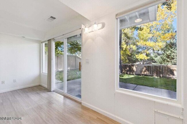 Building Photo - 709 Caughlin Glen