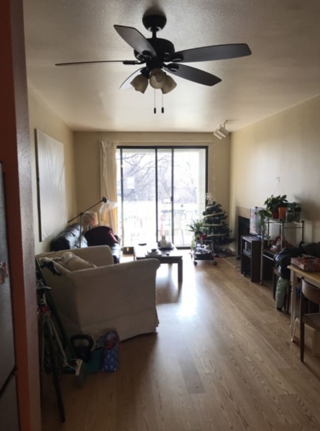 Building Photo - "Charming 2-Bed, 2-Bath Boulder Apartment with Cozy Fireplace and Spacious 1030 Sq Ft Layout!"