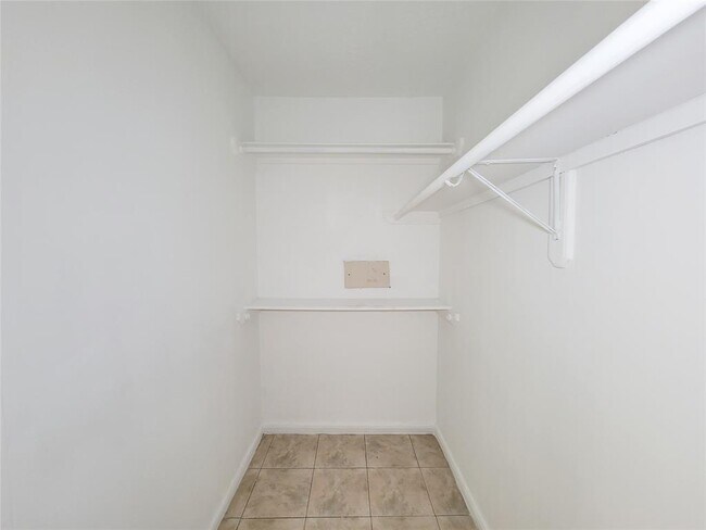 Building Photo - 3307 Pine Dust Ln